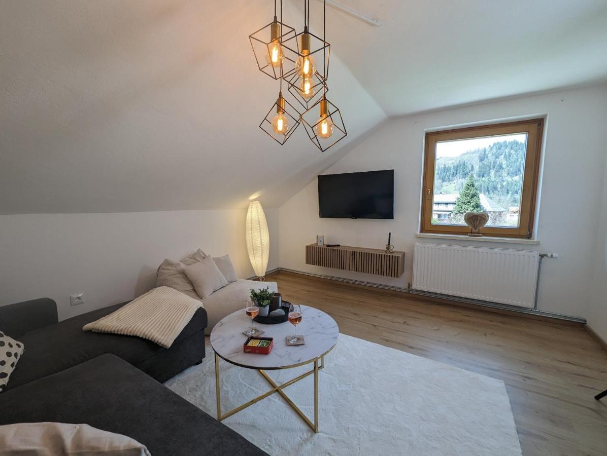 Angerpartments-Sonnige Grosse Wohnung Mit Balkon Und Kostenlosen Parkplatz دوبرياخ المظهر الخارجي الصورة